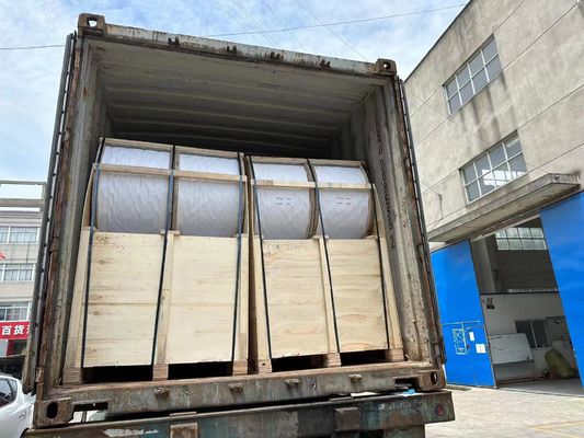 Miembro de fuerza modificado para requisitos particulares de FRP con altas fuerza flexural y resistencia de fuego