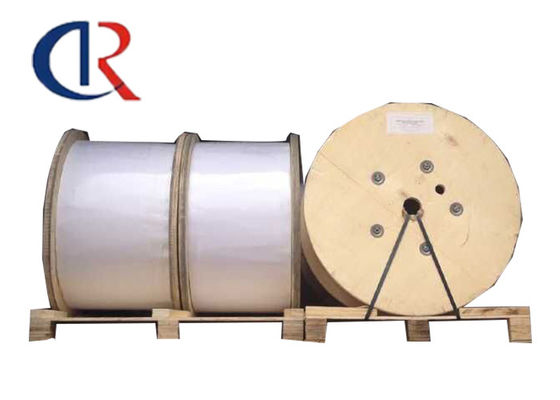 Cables ópticos de la fibra del miembro de Φ0.4 FRP que fortalecen sin interferencias electromágnetico